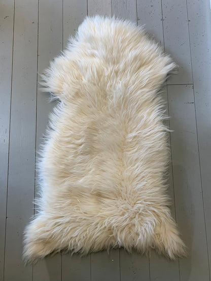 British Natural Sheepskin Rug