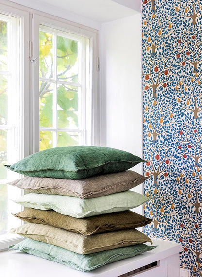 Green Laurel Cushion