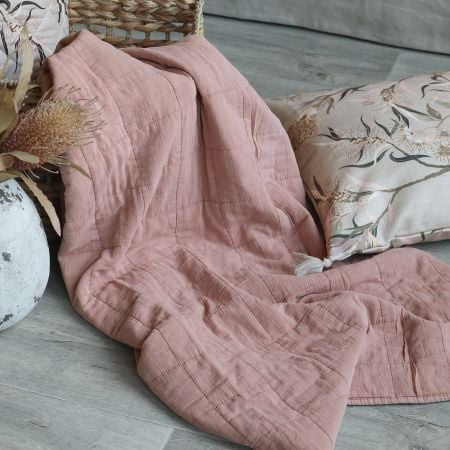 Old Rose Sofa Quilt