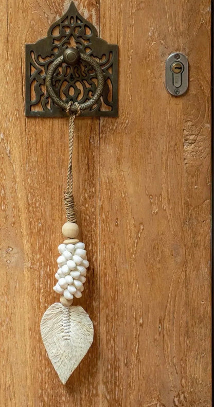 Leaf & Shell Tassel